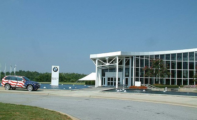 BMW gali gaminti variklius JAV: pranešimas post thumbnail image